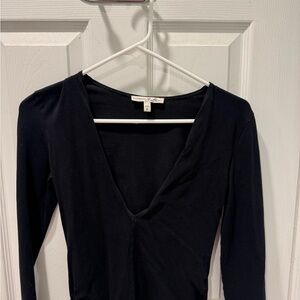 Black Long Sleeve V-Neck Top